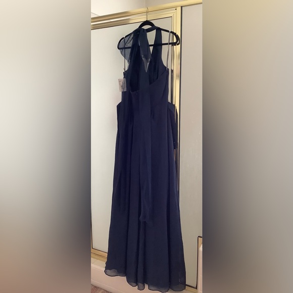 David’s Bridal V-neck halter gown, size 14, NWT, midnight blue, long chiffon bow - Picture 3 of 5